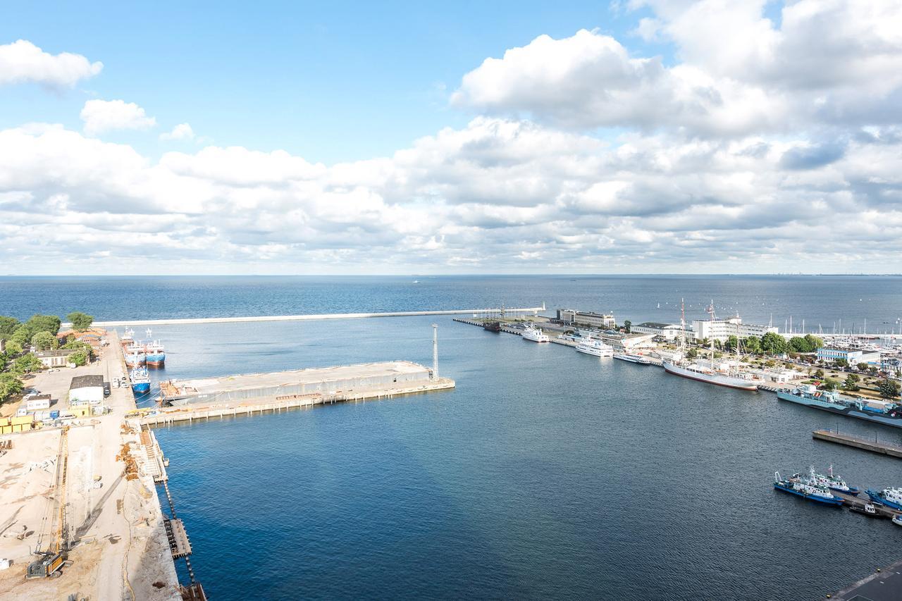 The Marine Plaza - Sea Towers Gdynia